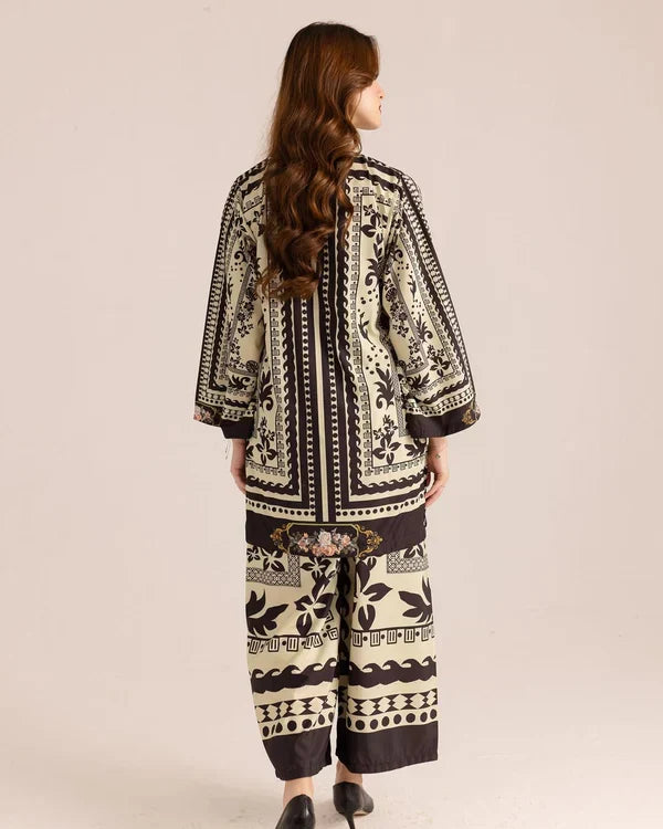 Indoor Glam: Embracing Traditional Prints