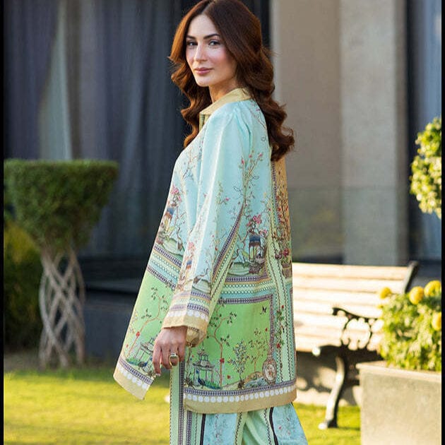 Aqua Dream in Traditional Wear