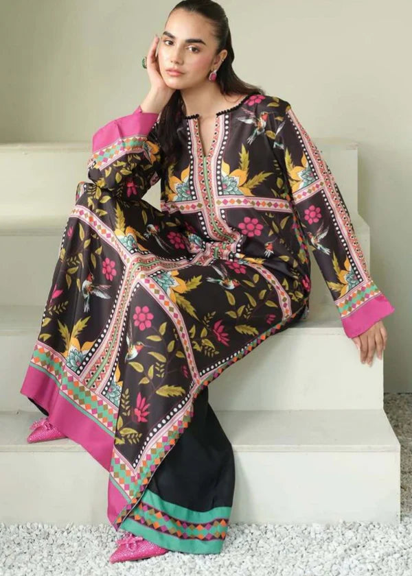 Hummingbird Hues: Head-Turning Style